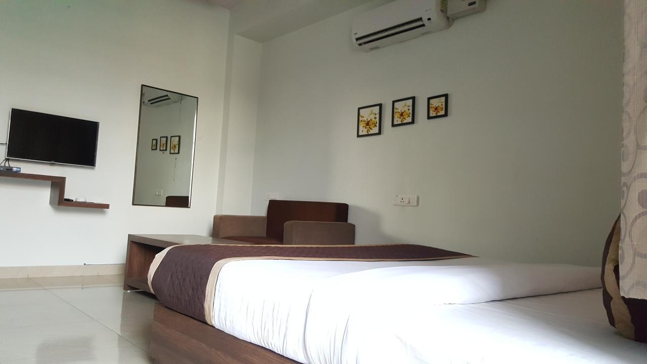 Oyo 6697 Hotel Green Lemon Τζαϊπούρ Εξωτερικό φωτογραφία