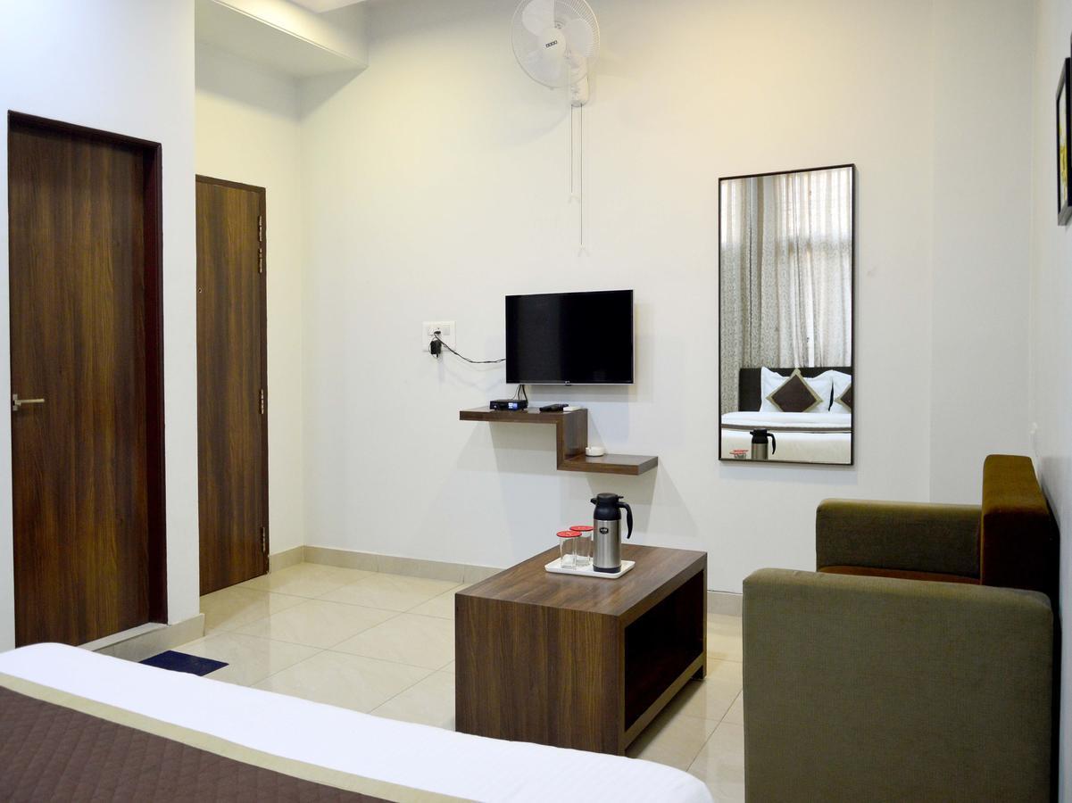 Oyo 6697 Hotel Green Lemon Τζαϊπούρ Εξωτερικό φωτογραφία